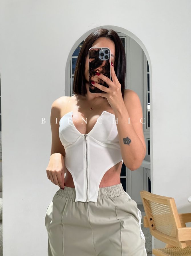 Top Blanco Asimetrico Kelly