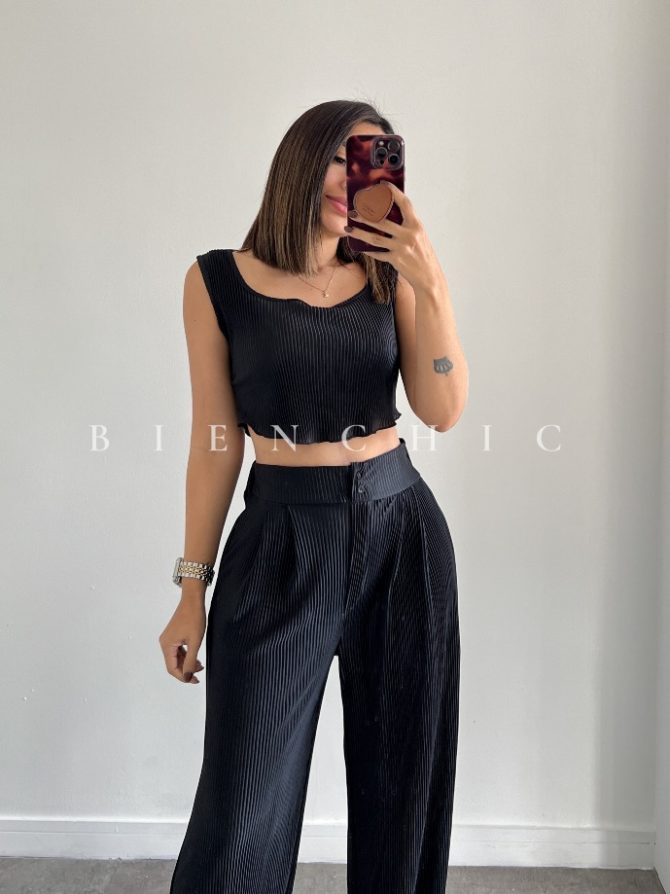 Conjunto Negro Plisado Sofia