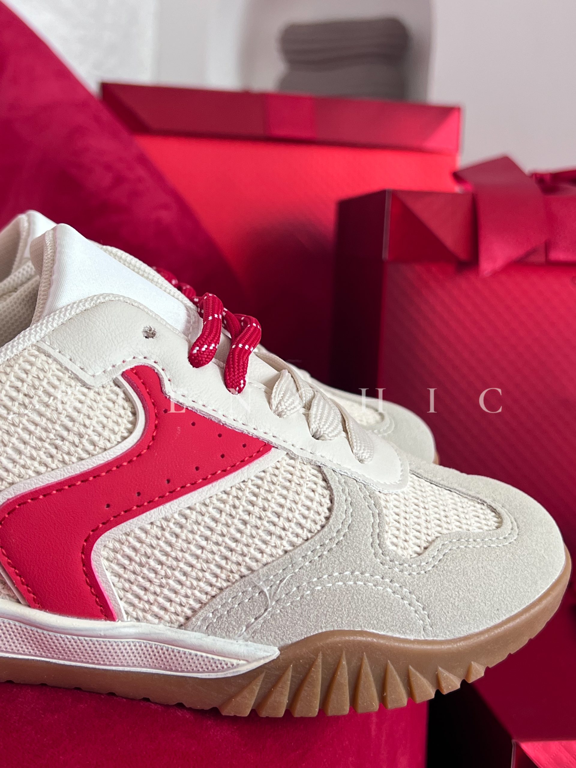 Calzado Beige con Rojo - Imagen 3