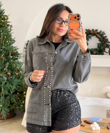 Camichaqueta Negra de Taches Vera