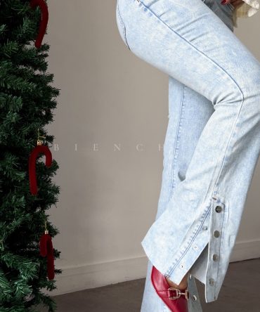 Jeans Bota campana broches